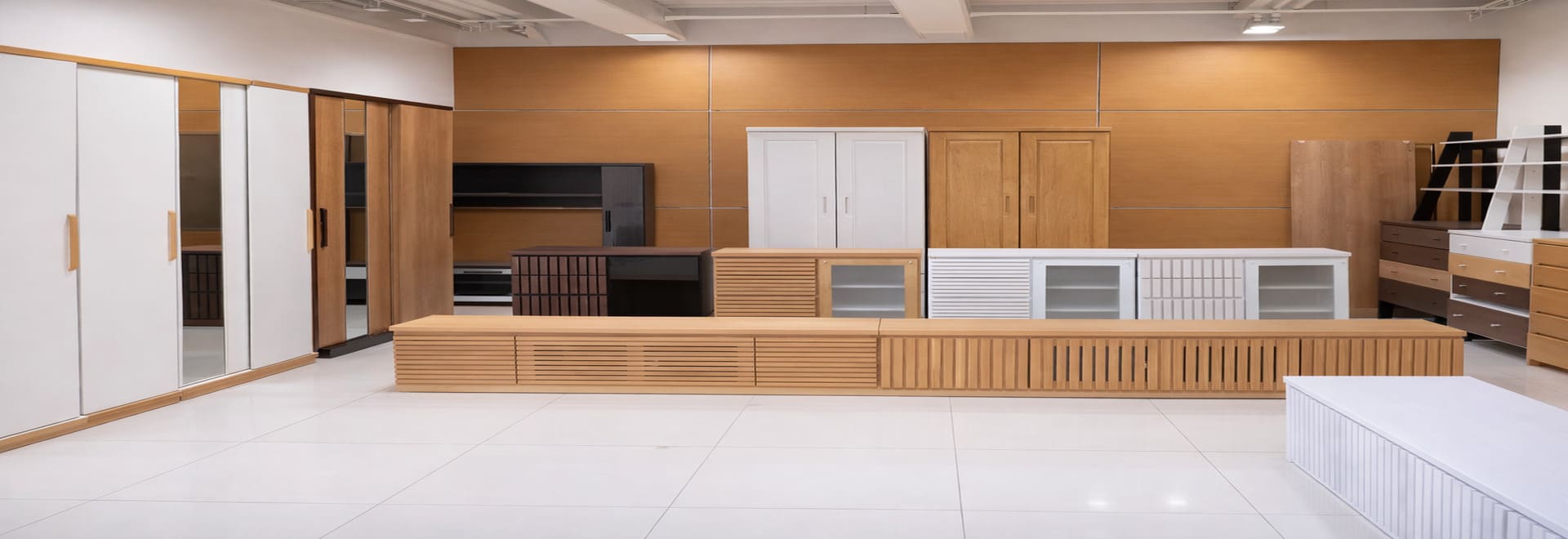 DINNING TABLE (DT-001)